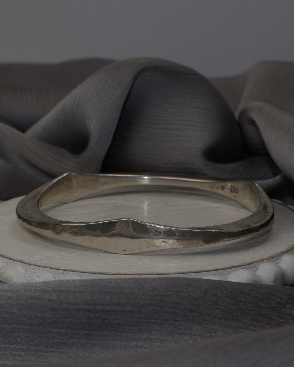 Retired James Avery Heavy Las Martilbalos Hammered Bracelet 39.73G/7.5in N1427